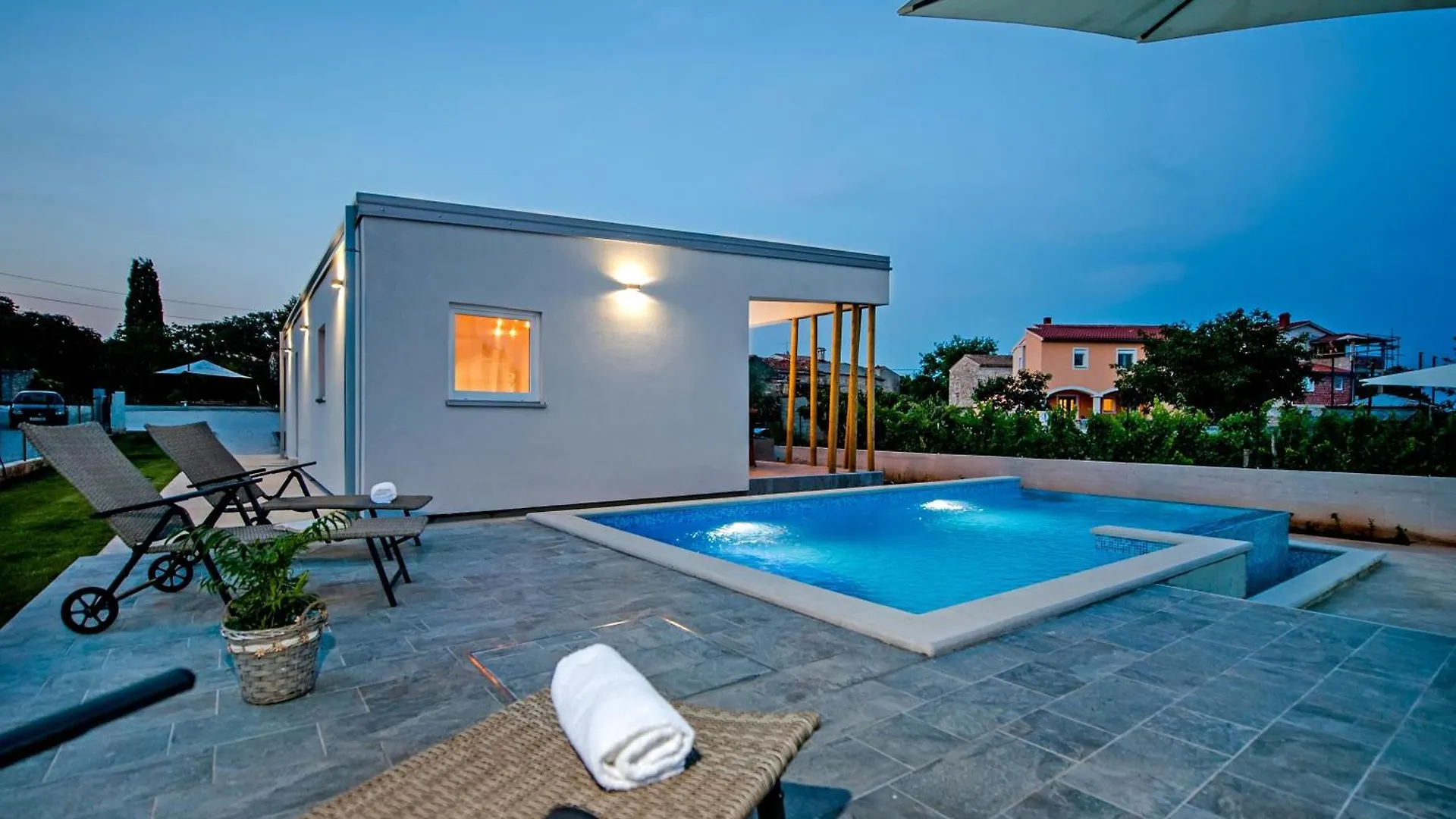 Holiday home Vollstaendig Freistehende Designervilla Mit Infinity Pool Marcana